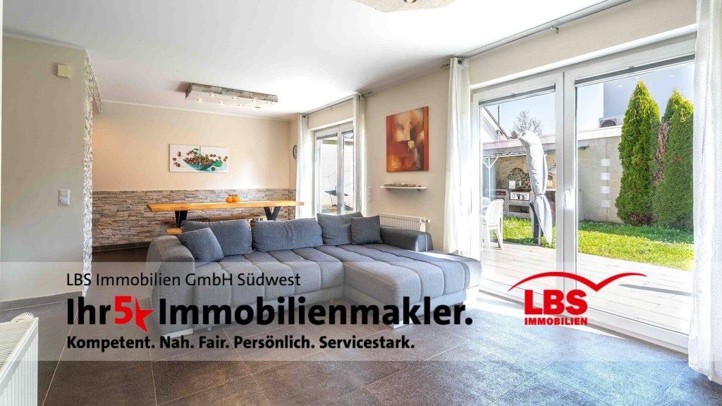 Neuwertige Doppelhaushälfte im schönen Arlen!