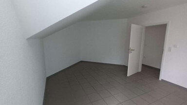 Wohnung zur Miete 875 € 4,5 Zimmer 97,3 m² 2. Geschoss Berndorferstr. 15 Hillesheim Hillesheim 54576