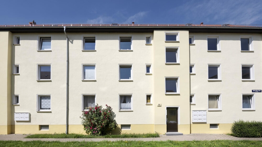 Wohnung zur Miete 255 € 2 Zimmer 38 m²<br/>Wohnfläche 1. Stock<br/>Geschoss Lauestraße 35 Aschersleben Aschersleben 06449