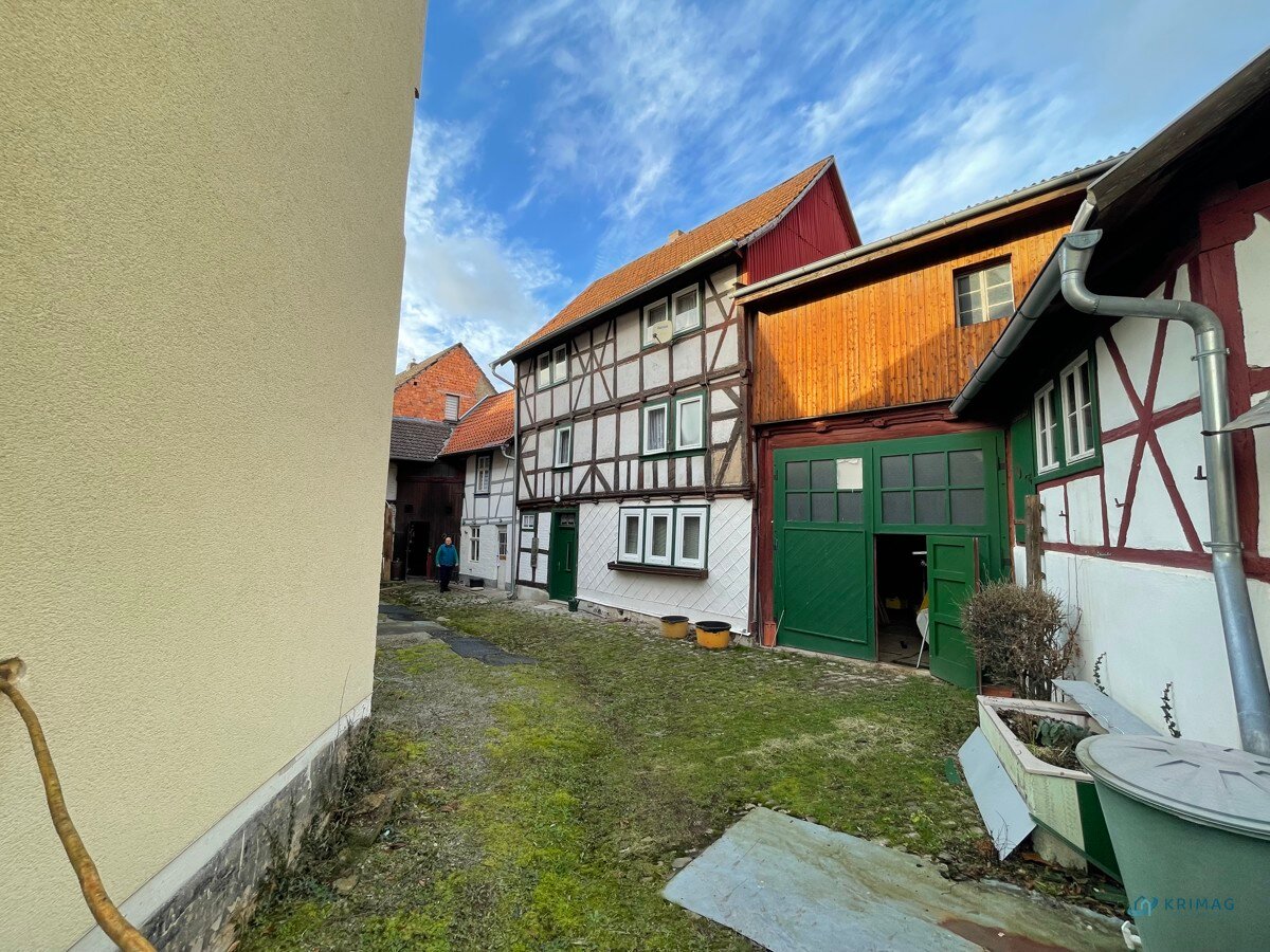 Haus zum Kauf 39.000 € 8 Zimmer 120 m²<br/>Wohnfläche 206 m²<br/>Grundstück Treffurt Treffurt 99830