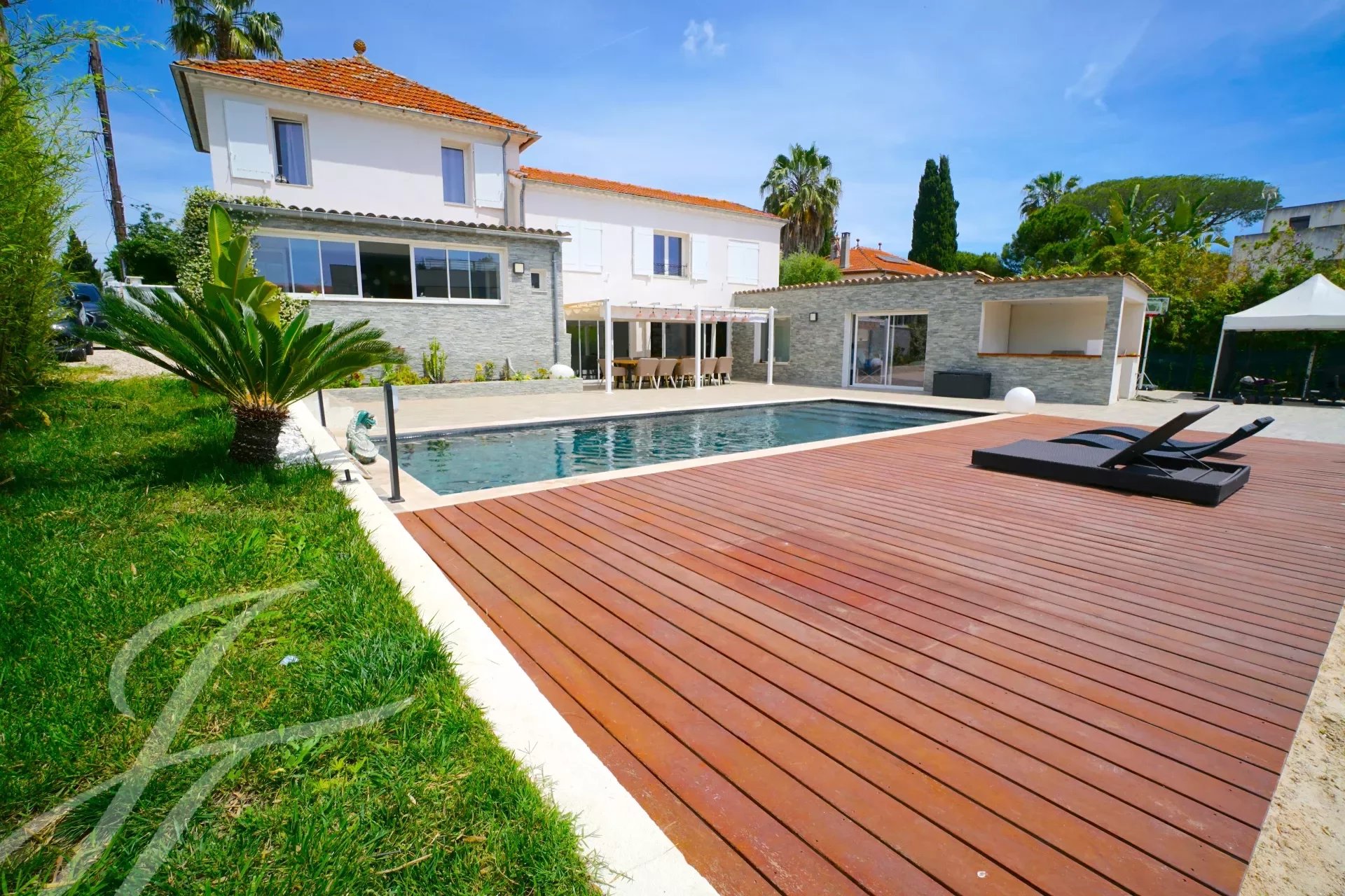 Einfamilienhaus zum Kauf provisionsfrei 1.170.000 € 5 Zimmer 176 m²<br/>Wohnfläche 1.000 m²<br/>Grundstück Pont du Lys-Antibes les Pins Antibes 06160