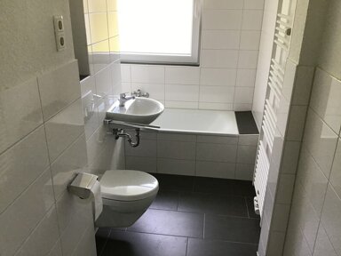 Wohnung zur Miete 601 € 3 Zimmer 68,6 m² 2. Geschoss frei ab 08.03.2025 Schulstraße 49 Wermigsen  /  Wiesengrund Iserlohn 58636