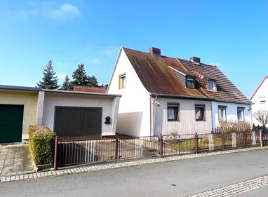 Doppelhaushälfte zum Kauf 89.000 € 5 Zimmer 109,9 m² 677 m² Grundstück Heinrich-Heine-Straße 11 Wolfen Bitterfeld-Wolfen/ Wolfen 06766