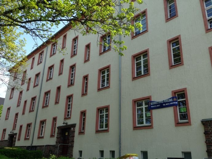 Wohnung zur Miete 250 € 2 Zimmer 58,3 m²<br/>Wohnfläche 1.<br/>Geschoss ab sofort<br/>Verfügbarkeit Carl-von-Ossietzki-Str. 42a we 22 Lutherviertel 221 Chemnitz 09126