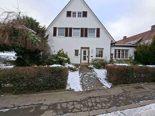 Einfamilienhaus zur Miete 1.500 € 6 Zimmer 170 m² 684 m² Grundstück frei ab sofort Helene-Pellmann-Straße 1 Lendringsen Menden 58710