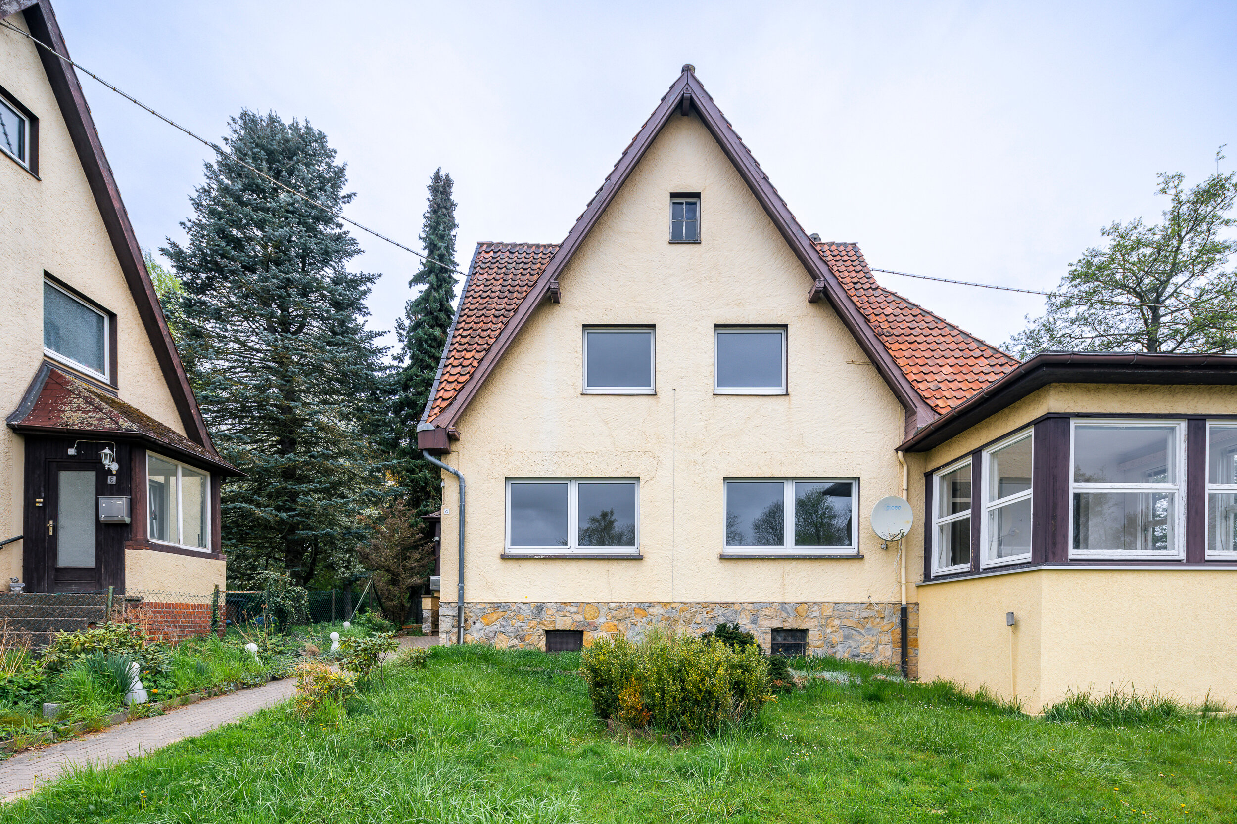 Einfamilienhaus zum Kauf 219.000 € 8 Zimmer 200 m²<br/>Wohnfläche 1.457 m²<br/>Grundstück Mehle Elze 31008