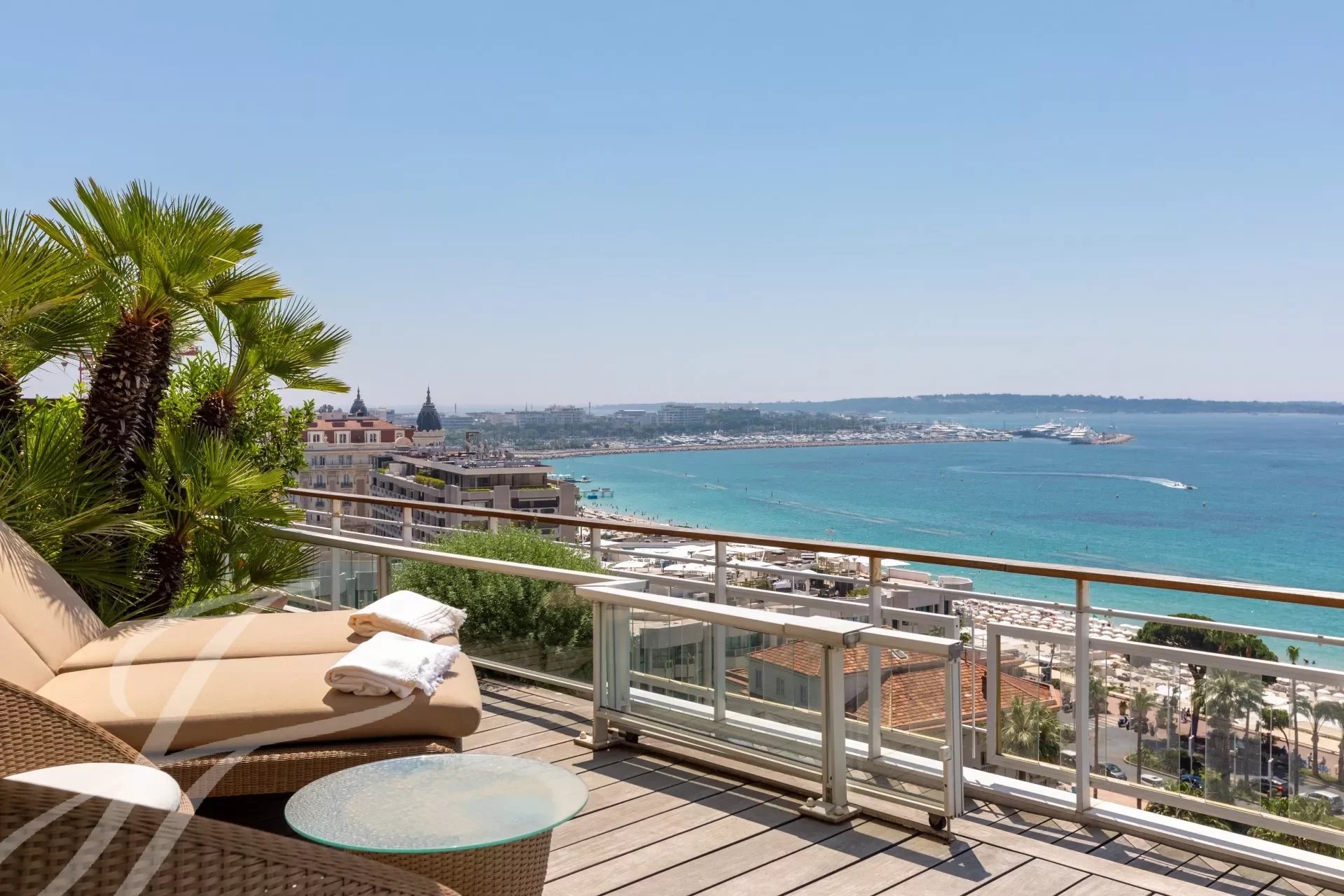 Wohnung zur Miete Wohnen auf Zeit provisionsfrei 146 m²<br/>Wohnfläche Croisette-Palm-Beach Cannes 06400