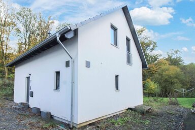 Immobilie zum Kauf als Kapitalanlage geeignet 380.000 € 5 Zimmer 116 m² 1.100,1 m² Grundstück Oelinghausen Arnsberg 59757