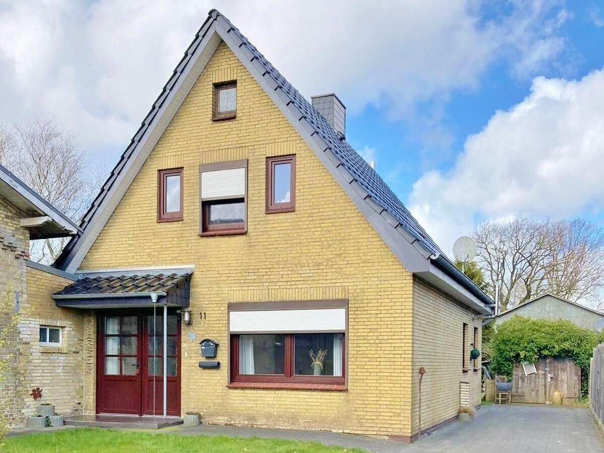 Einfamilienhaus zum Kauf 145.000 € 4 Zimmer 87 m²<br/>Wohnfläche 295 m²<br/>Grundstück Dellstedt 25786
