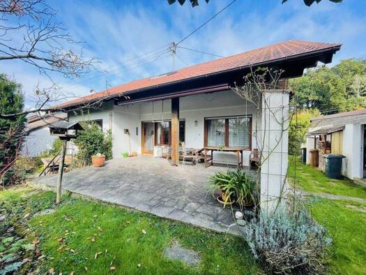 Einfamilienhaus zum Kauf 415.000 € 7 Zimmer 157 m² 705 m² Grundstück Trunkelsberg 87779