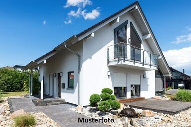 Doppelhaushälfte zum Kauf Zwangsversteigerung 950.000 € 5 Zimmer 141 m² Kalbach-Riedberg Frankfurt am Main 60438