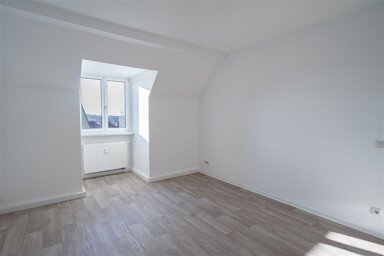 Wohnung zur Miete 282 € 2 Zimmer 48,6 m² 2. Geschoss Eichendorffstraße 9 Ebersdorf 140 Chemnitz 09131