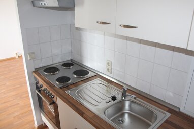 Wohnung zur Miete 200 € 1,5 Zimmer 32 m² 5. Geschoss Karl-Matthes-Straße 72 Lusan - Karl-Matthes-Straße Gera 07549