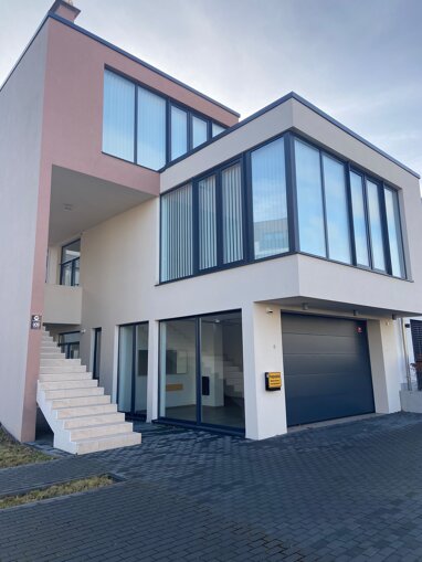 Villa zur Miete 2.200 € 5 Zimmer 172 m² 717 m² Grundstück Seglerbogen 12 Zwenkau Zwenkau 04442