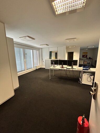 Büro-/Praxisfläche zur Miete Provisionsfrei 1.300 € 3 Zimmer 120 m² Bürofläche teilbar von 90 m² bis 120 m² Luxemburgerstr 79-83 Efferen Hürth 50354
