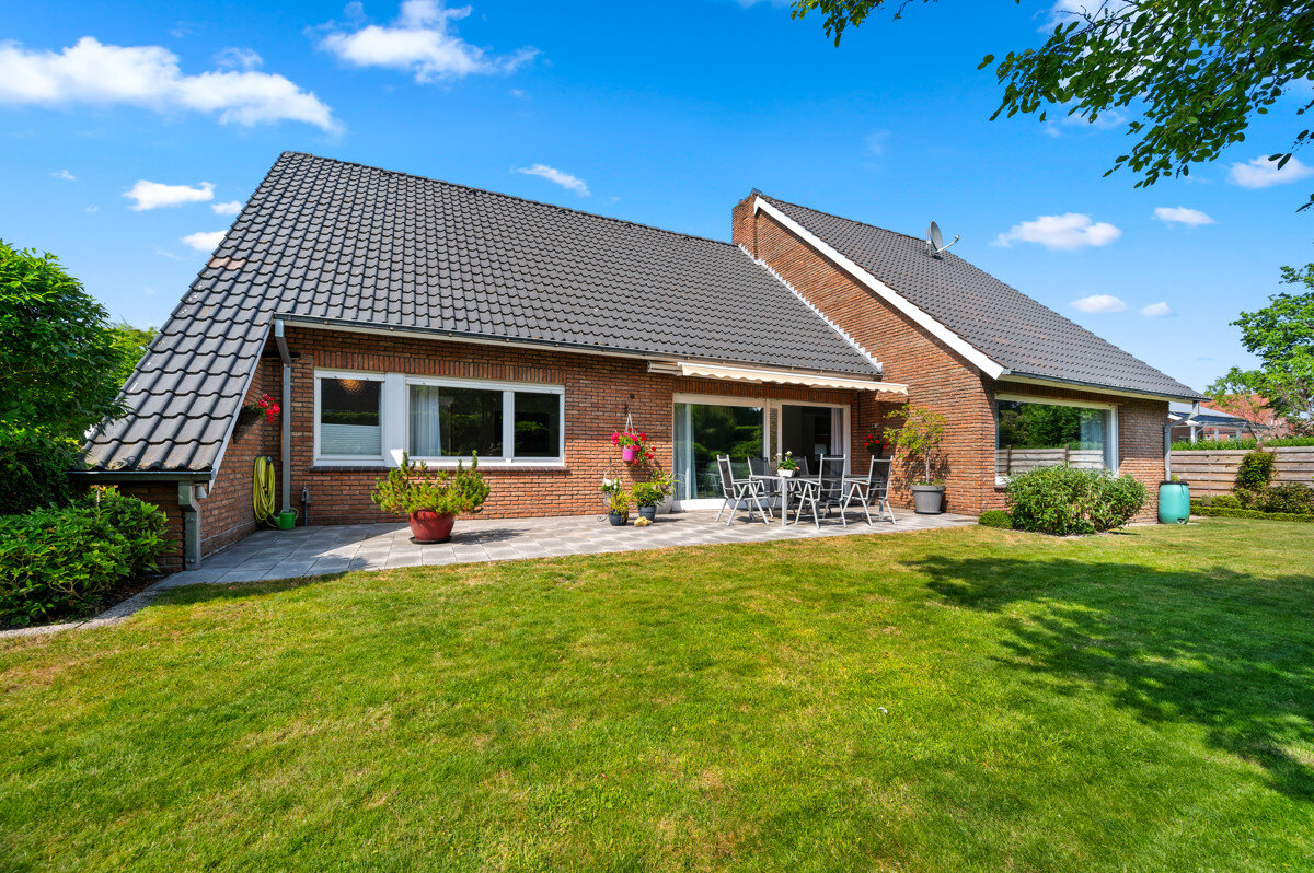 Einfamilienhaus zum Kauf 595.000 € 7 Zimmer 210 m²<br/>Wohnfläche 800 m²<br/>Grundstück Bad Bentheim Bad Bentheim 48455