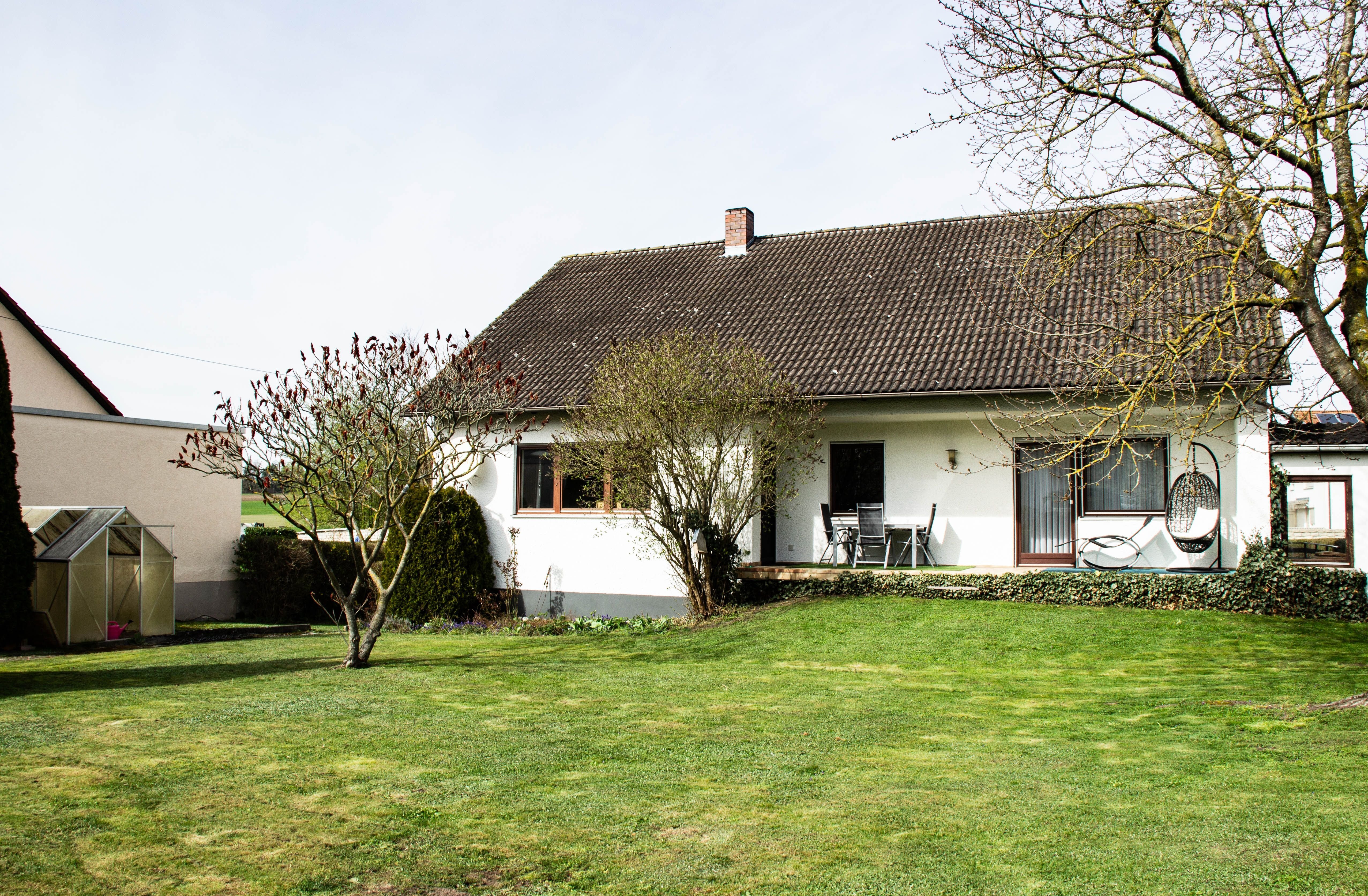Einfamilienhaus zum Kauf Provisionsfrei 409.000 € 5 Zimmer 115 m²<br/>Wohnfläche 1.283 m²<br/>Grundstück Gosheim Huisheim 86685