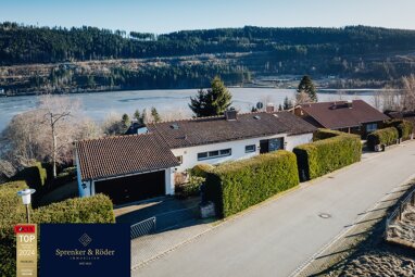 Haus zum Kauf 650.000 € 8 Zimmer 236 m² 1.000 m² Grundstück frei ab sofort Neustadt Titisee-Neustadt 79822