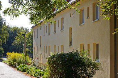 Wohnung zur Miete 360 € 2 Zimmer 41 m² Mötzlicher Str. 29 Gottfried-Keller-Siedlung Halle (Saale) 06118