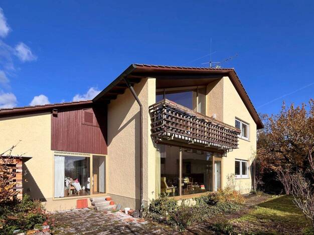 Einfamilienhaus zum Kauf 880.000 € 7 Zimmer 200 m² 566 m² Grundstück Herrenberg 71083