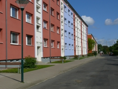 Wohnung zur Miete 327,25 € 3 Zimmer 59,5 m² 3. Geschoss E.-M.-Arndt-Str. 28 Glockenbach Neustrelitz 17235