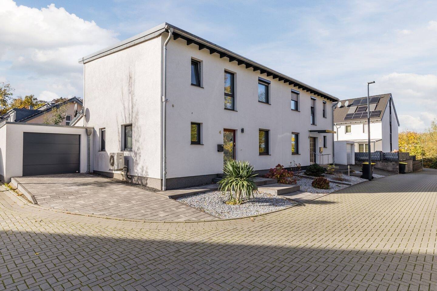 Moderne Doppelhaushälfte in Eschweiler – Stich/Jägerspfad