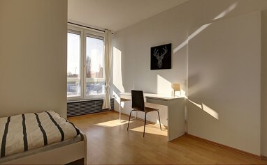 Wohnung zur Miete Wohnen auf Zeit 560 € 5 Zimmer 15 m² frei ab 05.08.2024 König-Karl-Straße 84 Cannstatt - Mitte Stuttgart 70372