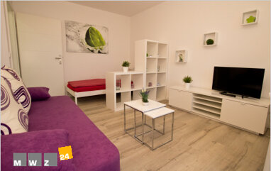 Wohnung zur Miete Wohnen auf Zeit 880 € 1,5 Zimmer 32 m² frei ab 01.07.2024 Stadtmitte Düsseldorf 40212