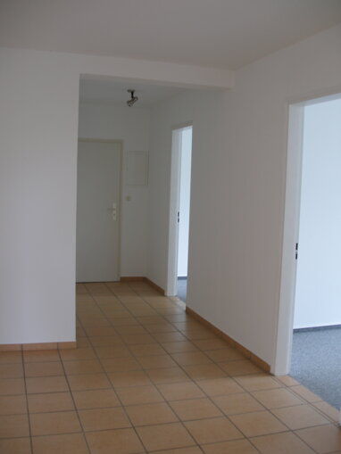 Wohnung zur Miete 683 € 4 Zimmer 91 m² 1. Geschoss Neuenfelde Hamburg 21129