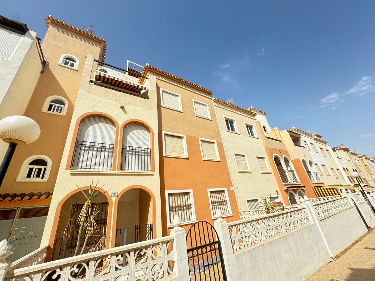 Haus zum Kauf 129.999 € 2 Zimmer 60 m²<br/>Wohnfläche 65 m²<br/>Grundstück Torrevieja 03180