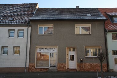 Reihenmittelhaus zum Kauf 135.000 € 10 Zimmer 128 m² 203 m² Grundstück Gröningen Gröningen 39397
