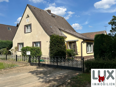 Haus zum Kauf 98.000 € 4 Zimmer 110 m² 1.749 m² Grundstück Werbener Straße 22 Hindenburg Hohenberg-Krusemark 39596