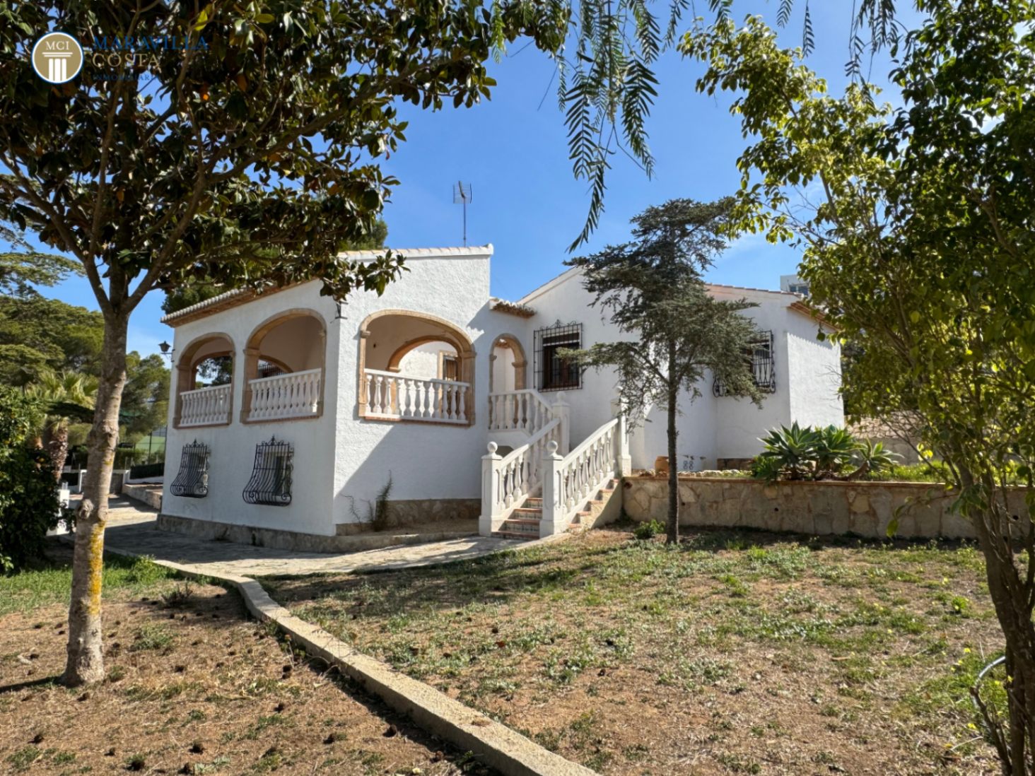 Villa zum Kauf 589.000 € 4 Zimmer 176 m²<br/>Wohnfläche 1.606 m²<br/>Grundstück Javea 03738