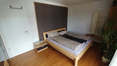 Wohnung zur Miete 700 € 2,5 Zimmer 94 m² frei ab sofort Ganghoferstrasse Offenhausen Neu-Ulm 89231