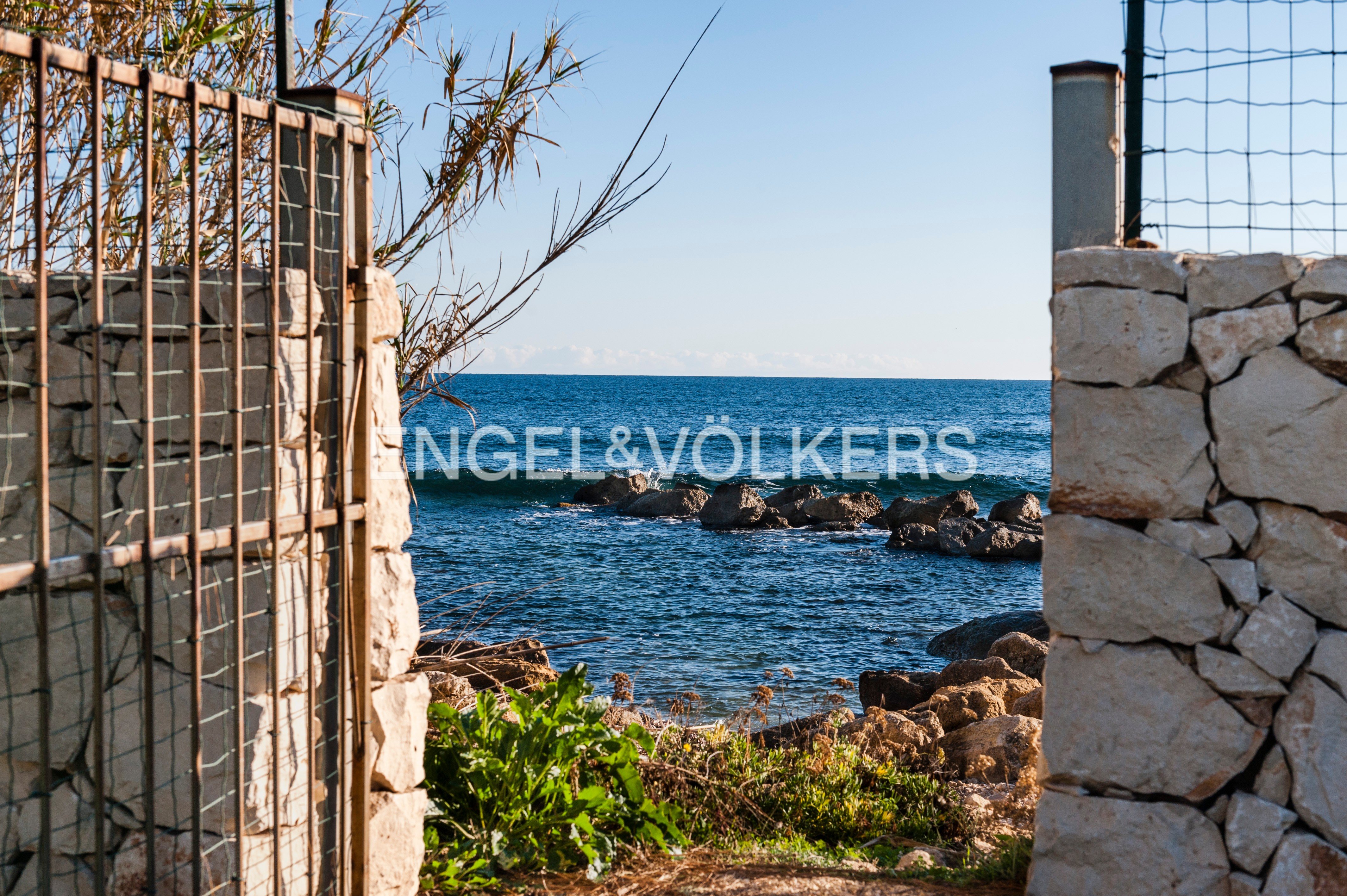 Villa zum Kauf 850.000 € 2 Zimmer 157 m²<br/>Wohnfläche 900 m²<br/>Grundstück Siracusa 96100