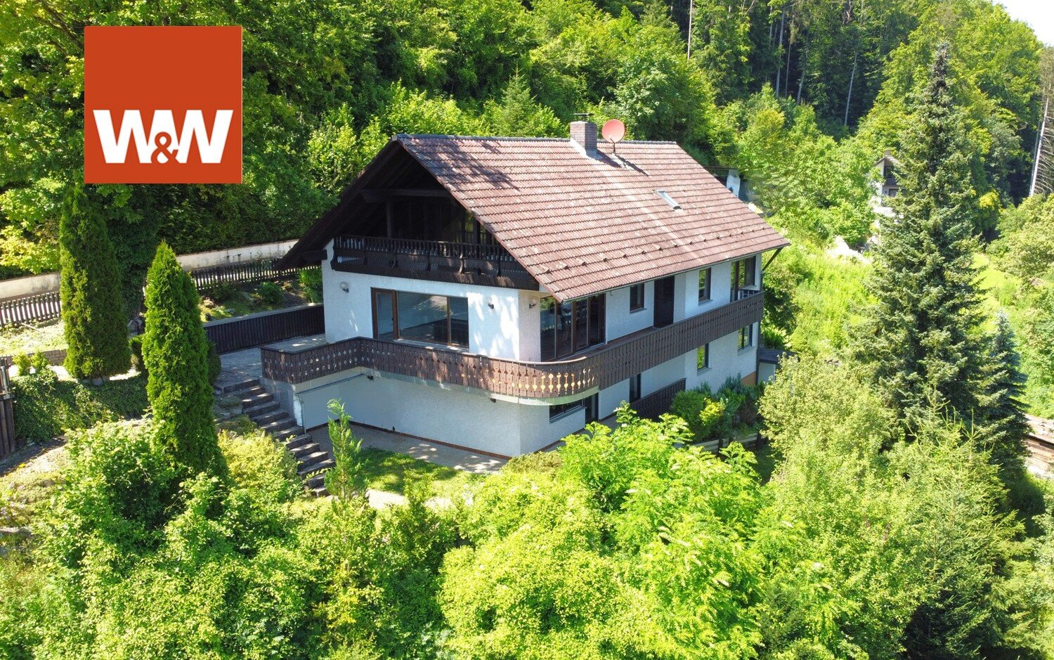 Einfamilienhaus zum Kauf 569.000 € 9,5 Zimmer 269 m²<br/>Wohnfläche 1.300 m²<br/>Grundstück Vorra Vorra 91247