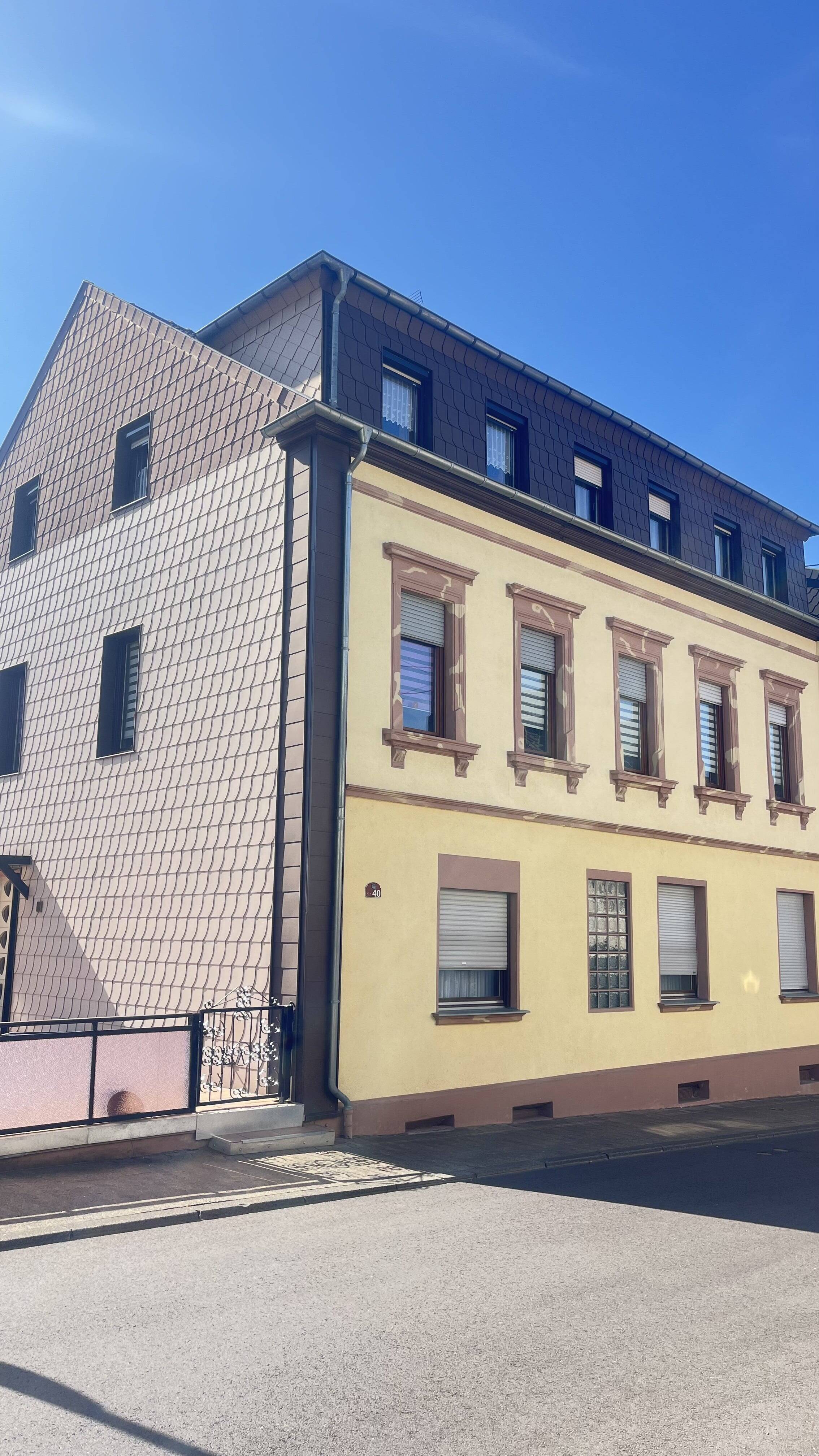 Dreifamilienhaus in Saarbrücken-Herrensohr