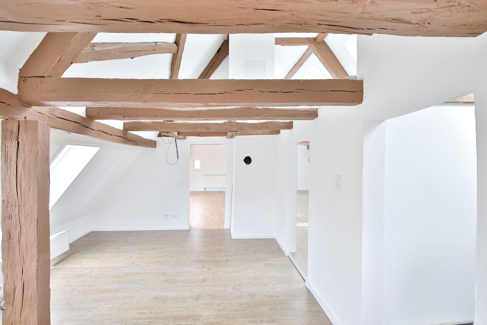 Wohnung zur Miete 850 € 2,5 Zimmer 84 m²<br/>Wohnfläche Oberderdingen Oberderdingen 75038