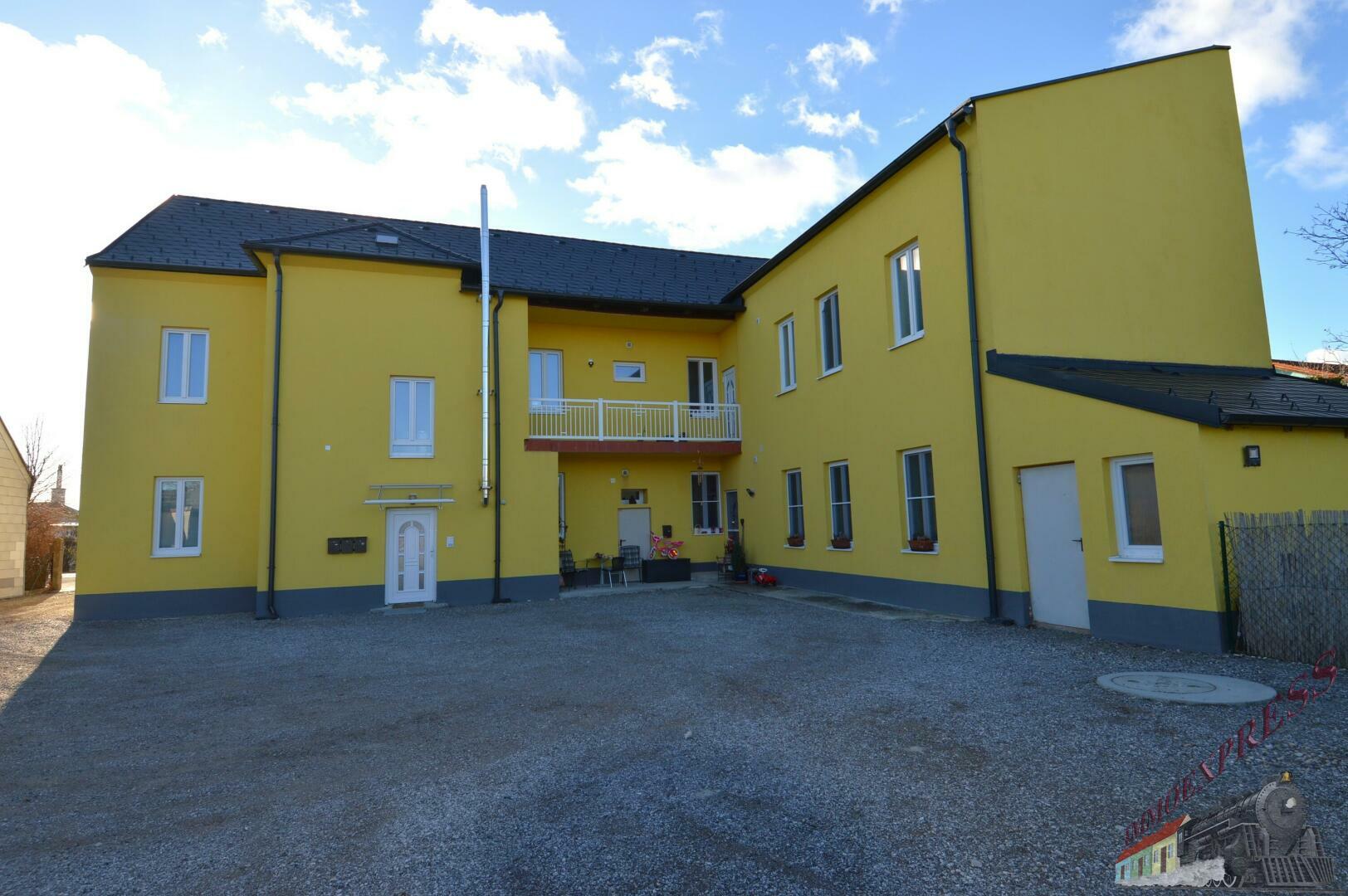 Mehrfamilienhaus zum Kauf 1.099.000 € 12 Zimmer 343,6 m²<br/>Wohnfläche 1.370 m²<br/>Grundstück Wöllersdorf-Steinabrückl 2751