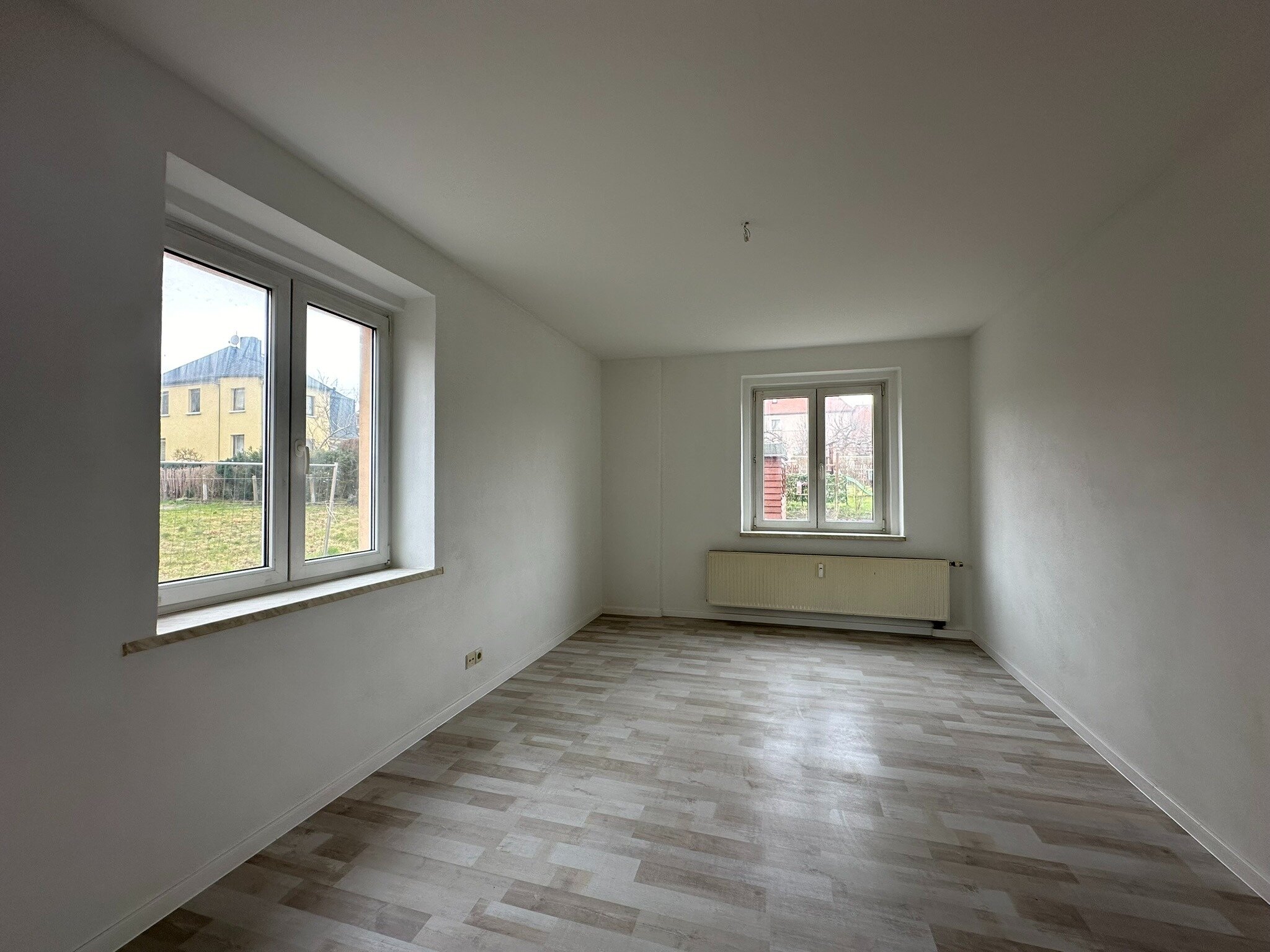 Wohnung zur Miete 250 € 2 Zimmer 54,7 m² Erdgeschoss Fritz-Ebert-Straße 3 Löbau Löbau 02708
