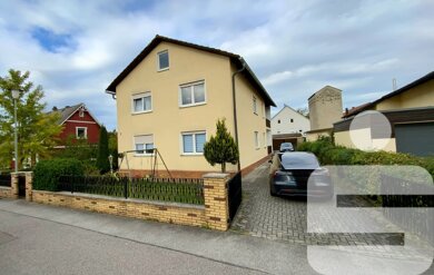 Mehrfamilienhaus zum Kauf 410.000 € 8 Zimmer 176 m² 607 m² Grundstück Burglengenfeld Burglengenfeld 93133