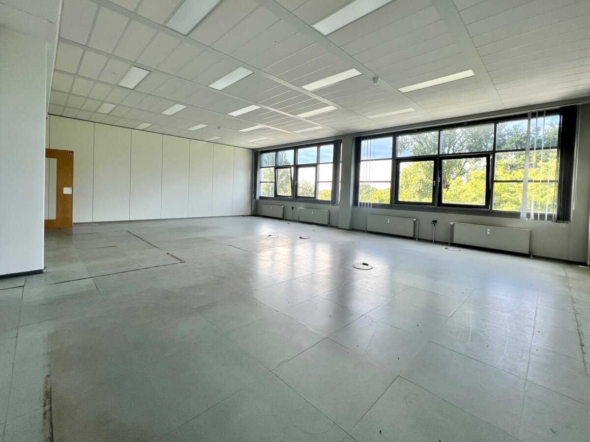 Bürofläche zur Miete 765 € 90 m²<br/>Bürofläche Bahrenfeld Hamburg 22525