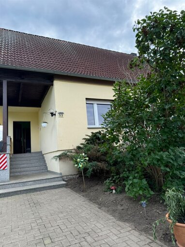 Haus zum Kauf 105.000 € 5 Zimmer 139 m² 647 m² Grundstück Sollschwitz Wittichenau 02997