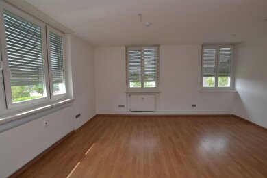 Wohnung zur Miete 450 € 4 Zimmer 86 m² frei ab 01.06.2025 Hagentorstraße 17 Stadtoldendorf 37627