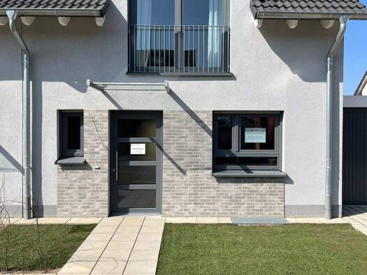 Fertig- und Musterhäuser zum Kauf Burgstraße 2 Lipp Bedburg 50181