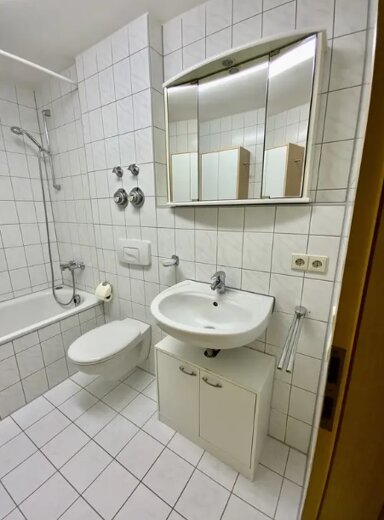 Wohnung zur Miete 445 € 2 Zimmer 56 m² Geschoss 1/2 Anton-Bruckner-Straße 23 Frauenland Würzburg 97074