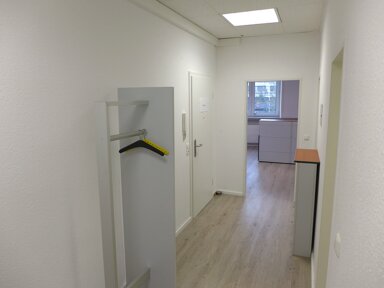 Bürofläche zur Miete 860 € 3 Zimmer 84 m² Bürofläche Bahnhofsviertel Oldenburg 26122