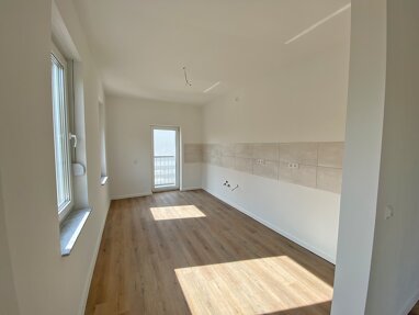 Wohnung zum Kauf 170.000 € 3 Zimmer 91 m² 3. Geschoss Stublach Gera 07552