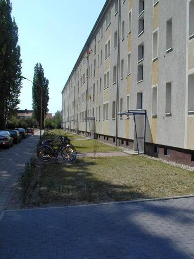 Wohnung zur Miete 476 € 4 Zimmer 70,1 m² 3. Geschoss Franz-Mehring-Straße 4 Stendal Stendal 39576