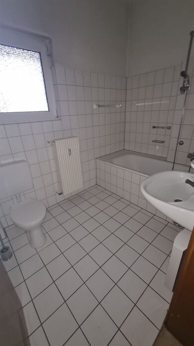 Wohnung zur Miete 590 € 3 Zimmer 102 m² 1. Geschoss Friedensplatz 14 Altstadt-Mitte Oberhausen 46045